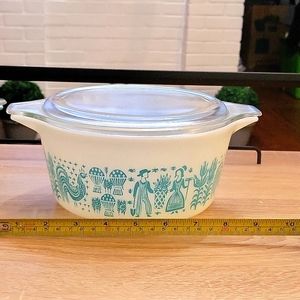 Pyrex bowl 🥣 w/lid